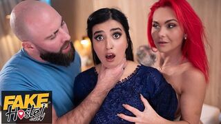 Szégyenlős pakisztáni gádzsi felébred szexuálisan egy édeshármasban perverz brit párral