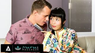 Marica Hase forró masszázsánál megtöri a óriási kárója ügyfelétől