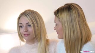 Blake Eden és Abby Cross tüzes lesbi nyaldosása