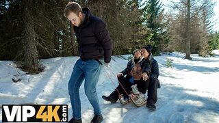 Tűz melletti forró generációs dugás
