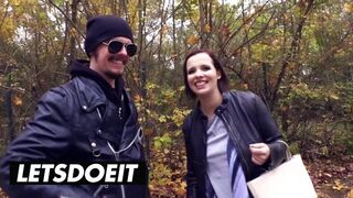 Méretes keblű csoki hajú német bige felvétel a termetes kombiban vad baszásra