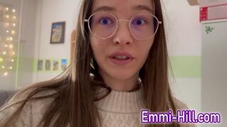Tini egyetemista szuka extrém spriccelése tanárral